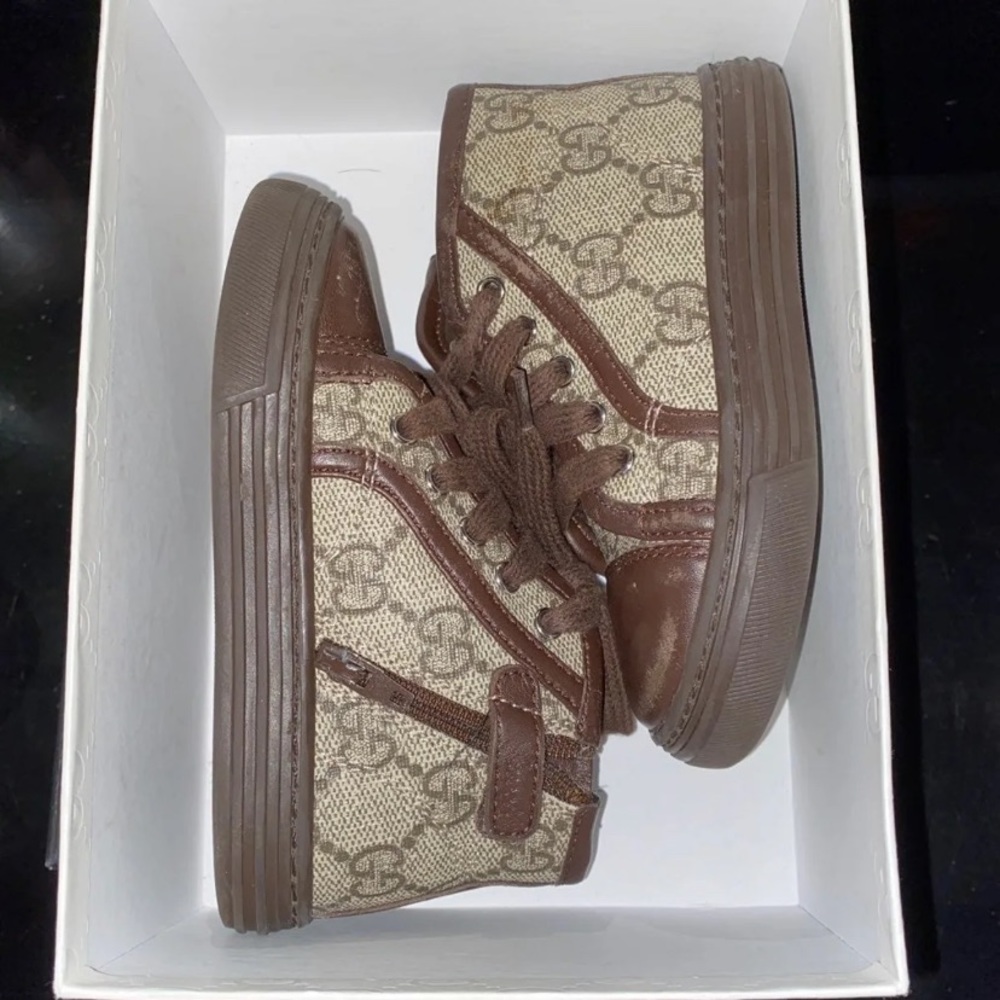 Gucci kids shoes